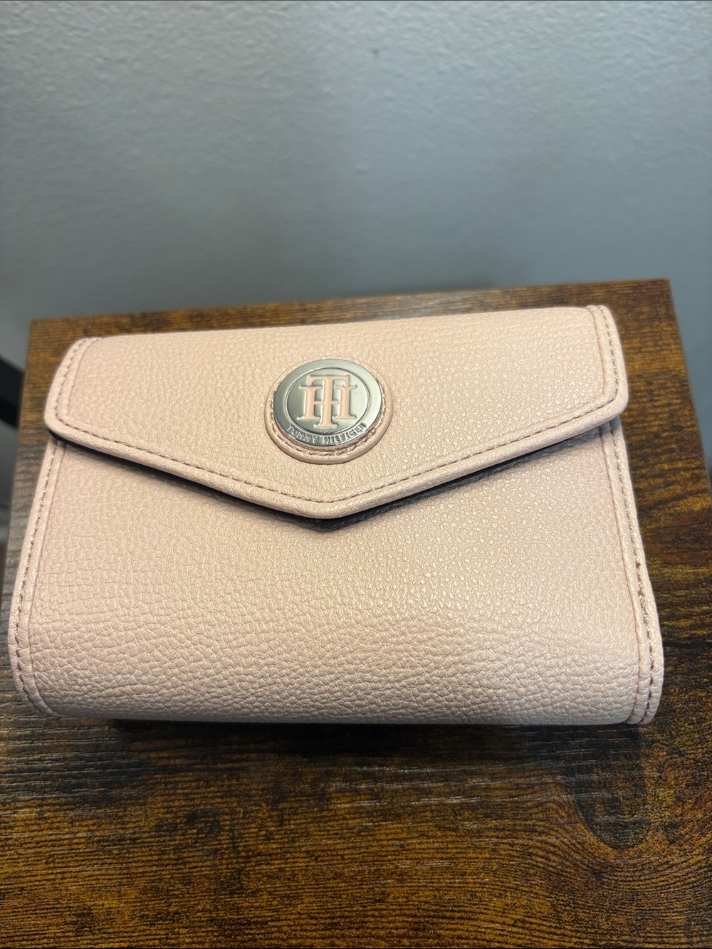 Tommy Hilfiger Blush Pink Pebbled Leather Trifold Wallet with Silver Logo